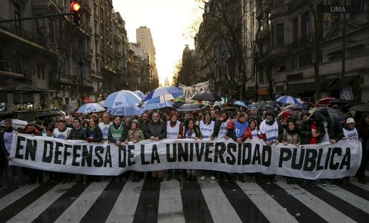 Menos recursos y salarios: se profundiza el recorte en las universidades