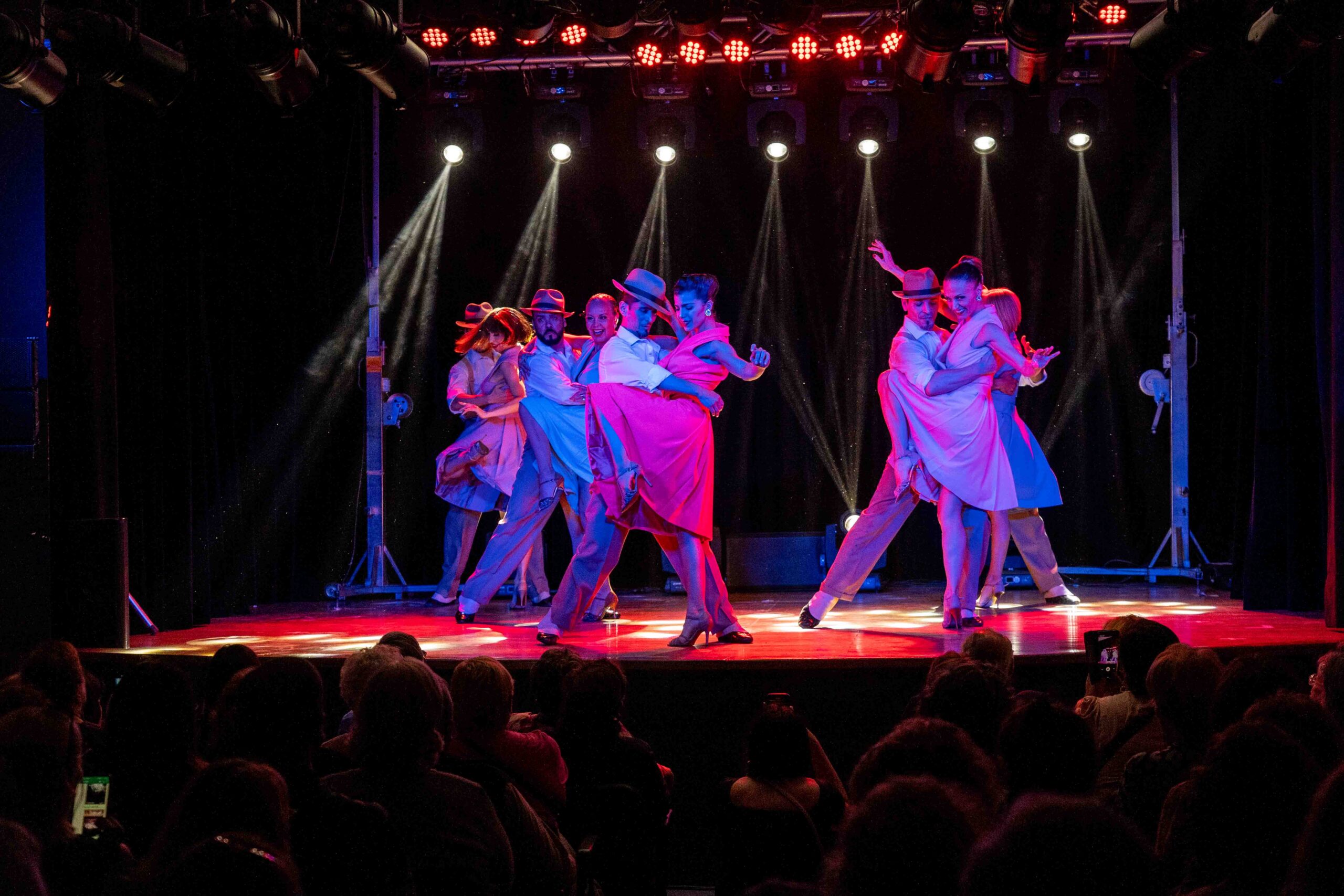 Teatro gratuito para disfrutar: La reconocida obra Brujas llega a La Matanza