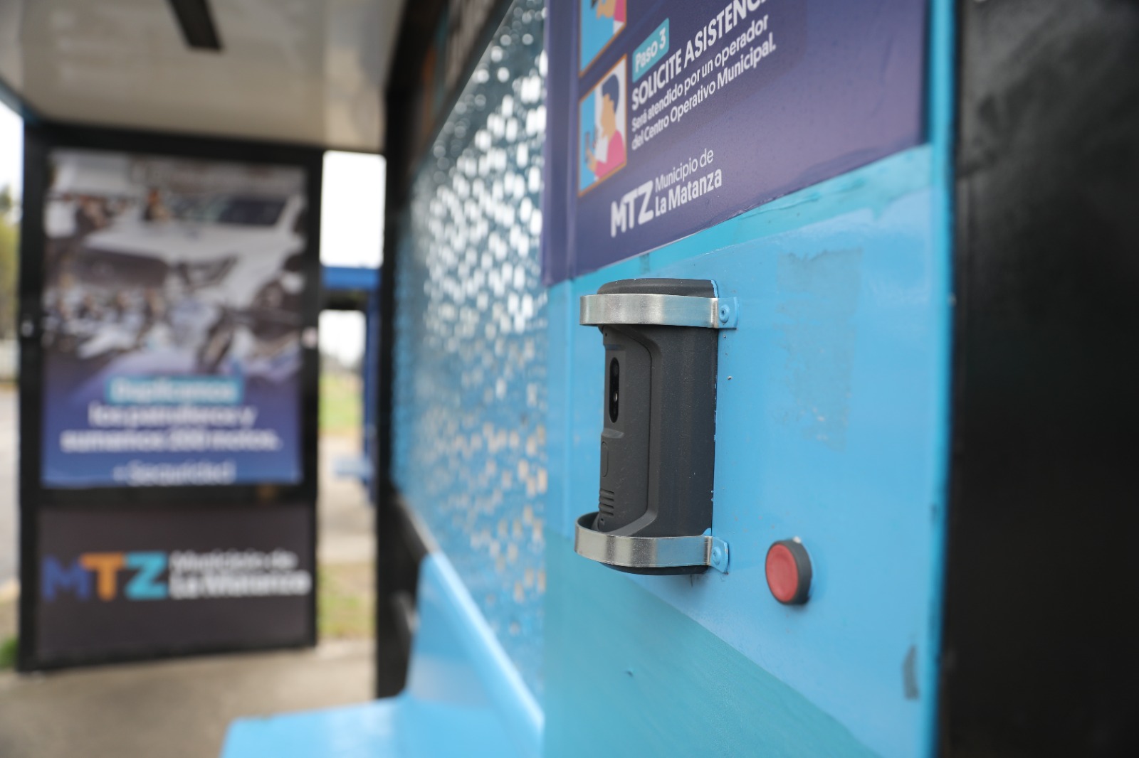 Mayor protección en paradas de colectivos para las vecinas y vecinos de La Matanza