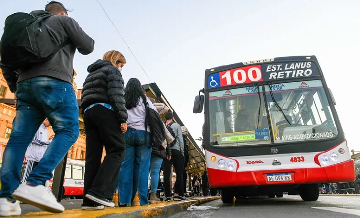 Volvió a aumentar el colectivo y el boleto mínimo ya supera los 1.000 pesos